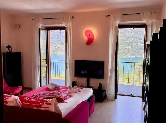 Como-blevio View + Private Garage Διαμέρισμα *