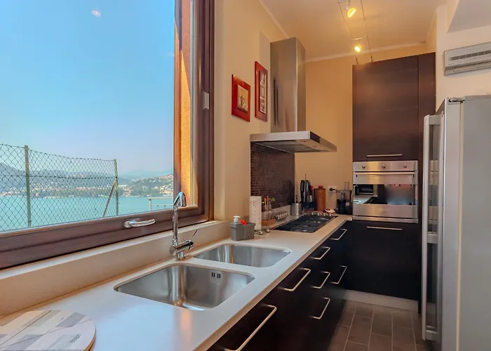 Como-blevio View + Private Garage Διαμέρισμα *