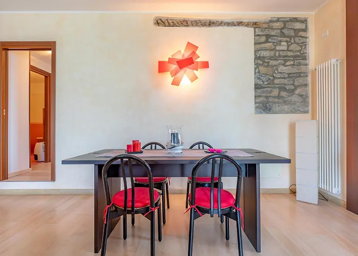 Como-blevio View + Private Garage *